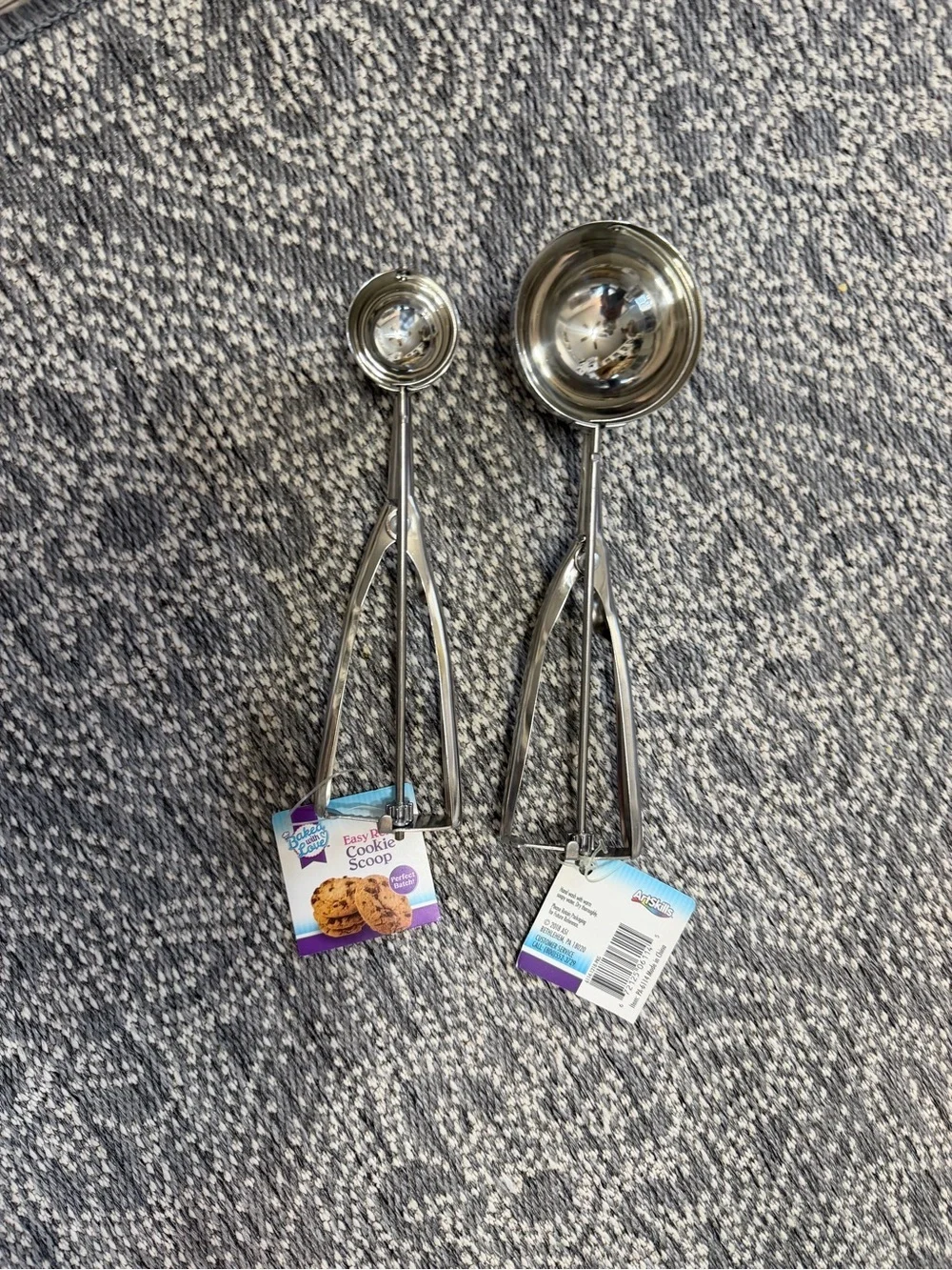 New Baked with Love Easy Press Cookie Scoop Set - Stainless Steel Small & Large